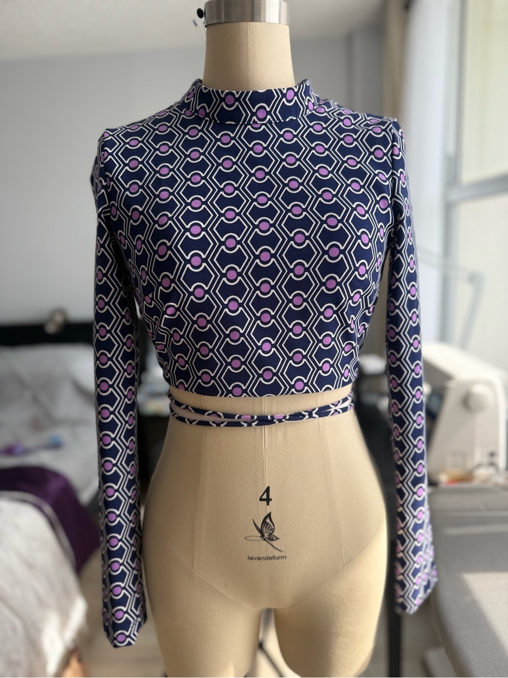 Zara Long Sleeve Geometric Crop Top in Navy and Purple size XS